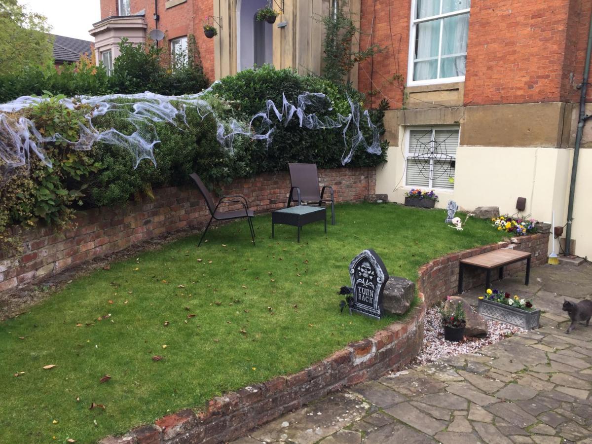 Queens Guesthouse Manchester Exterior foto